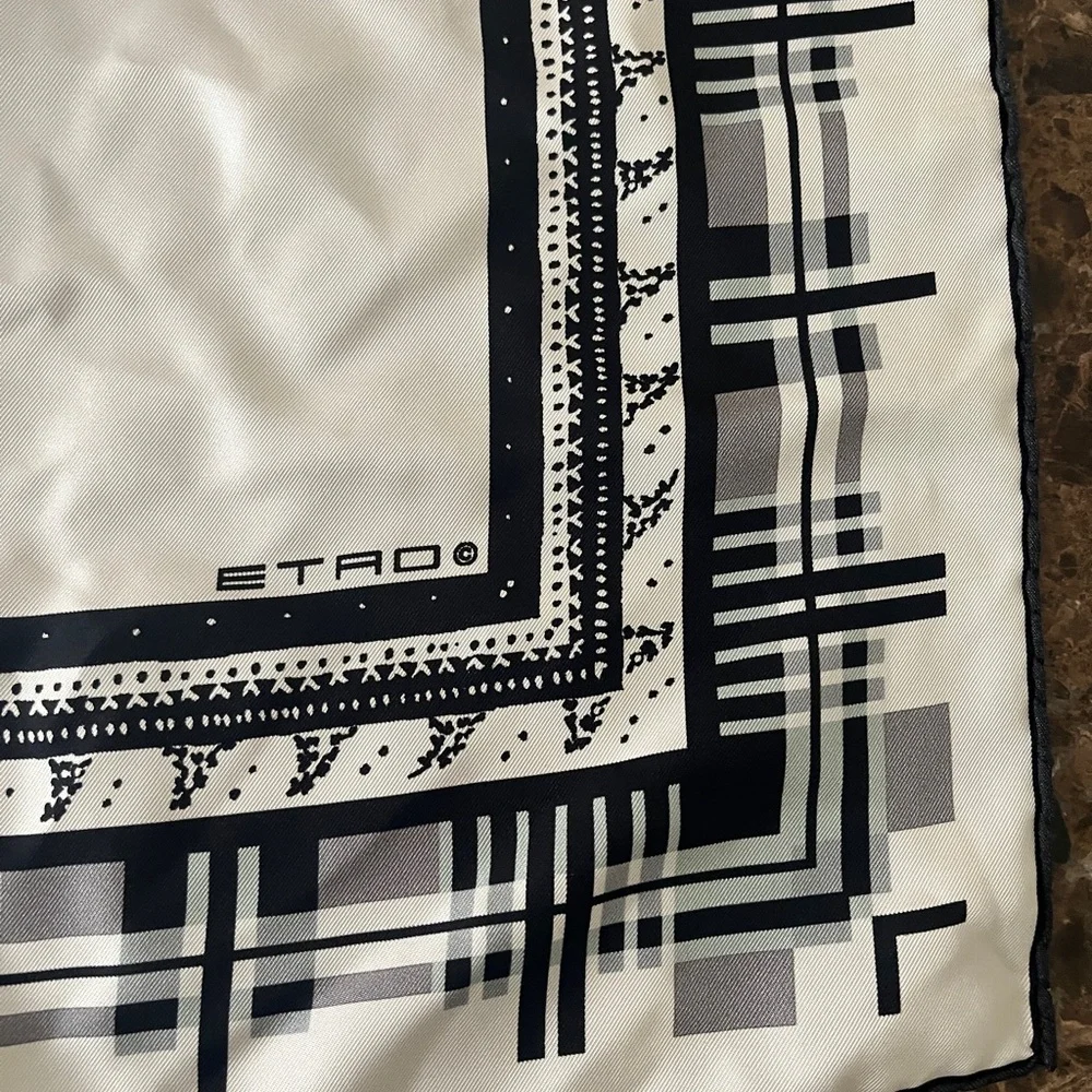 ETRO black and White Paisley Silk Scarf